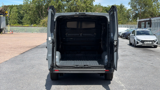 Renault Trafic Swb Diesel SL30 Blue dCi 130 Advance [Safety] Van - Image 3